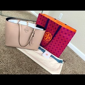NEW!! Tory Burch McGraw Tote